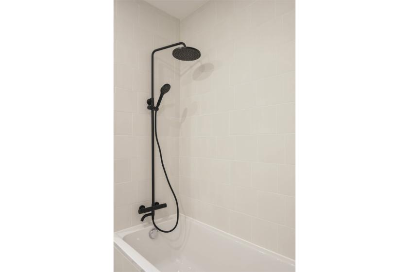 architecte-restructuration-renovation-amenagement-salle-de-bains-douche-noir-are