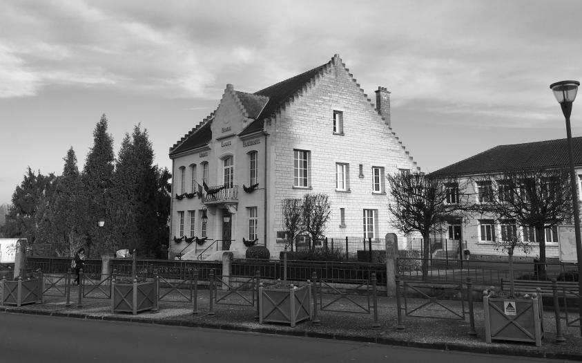 Vue de la mairie avant les travaux