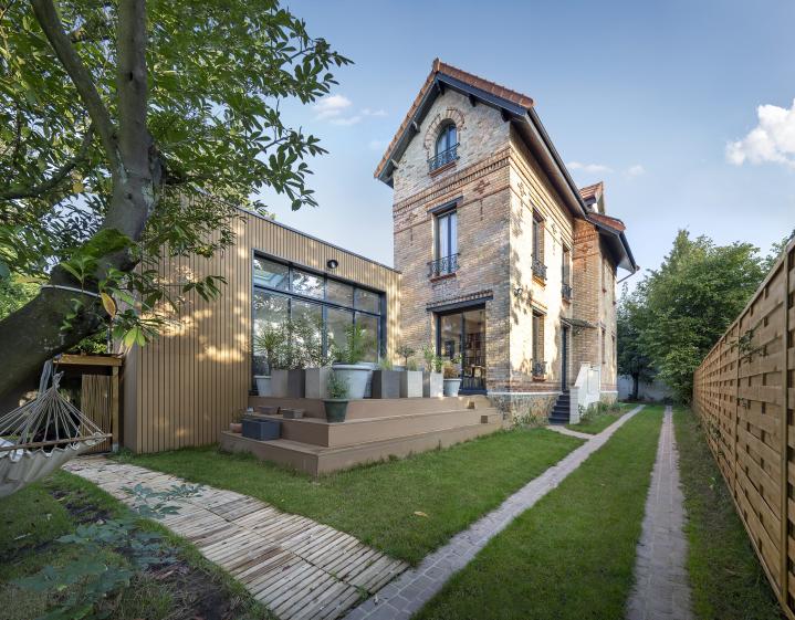 Extension - Maison à Saint-Cloud bois composite - surfaces végétalisées 