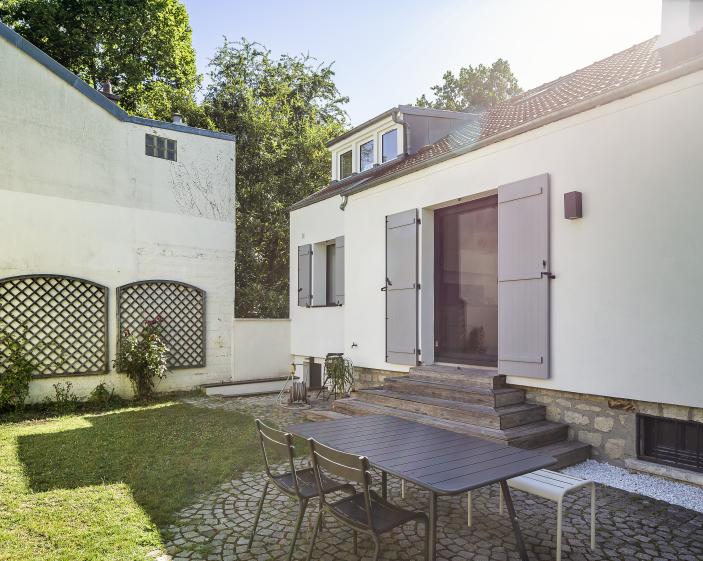 ISOLATION EXTERIEUR ET CHANGEMENT DES VOLETS D'UNE MAISON - Jardin