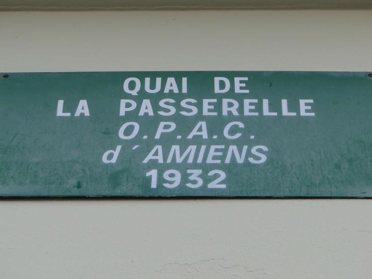 La plaque de la plus ancienne résidence de l'OPAC d'Amiens