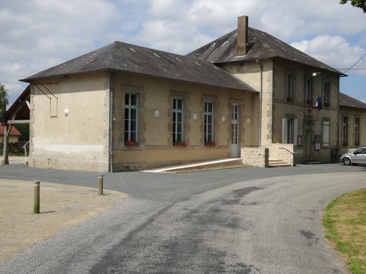 Saint Amand Jartoudeix - Accès à la salle