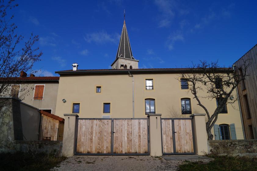 Façade réhabilitée sur le Jardin