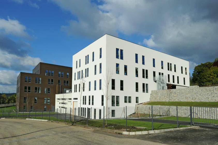 Construction de bureaux et ateliers BBC à Saint-Etienne - Photo Balao