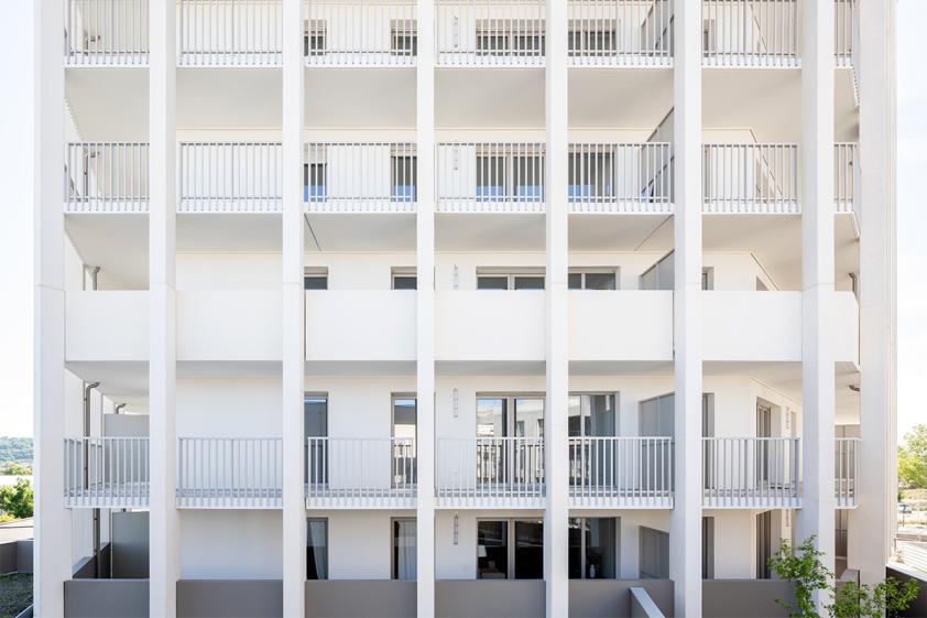 detail-balcon-couronne-habitat-collectif.jpg