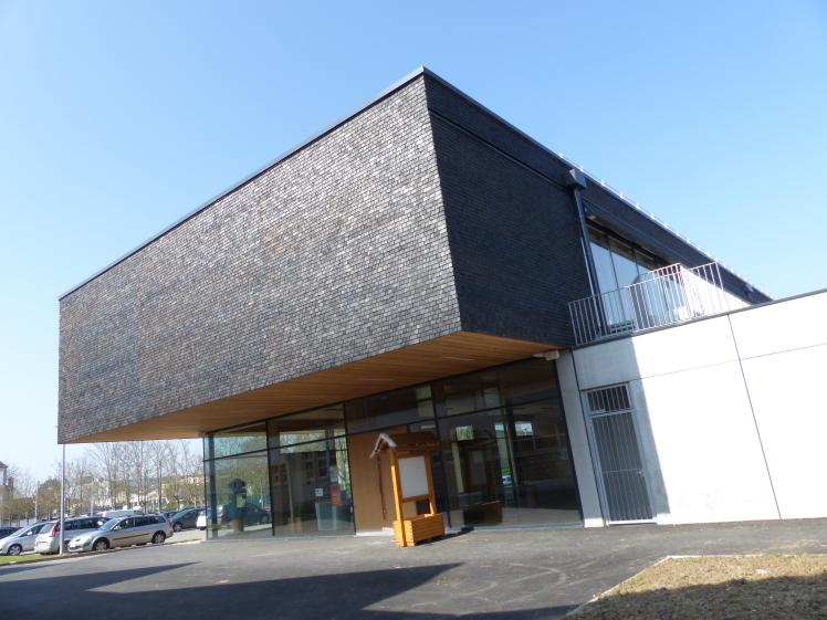 Entrée vue NO Halle bois - Lycée Gaudier Brzeska