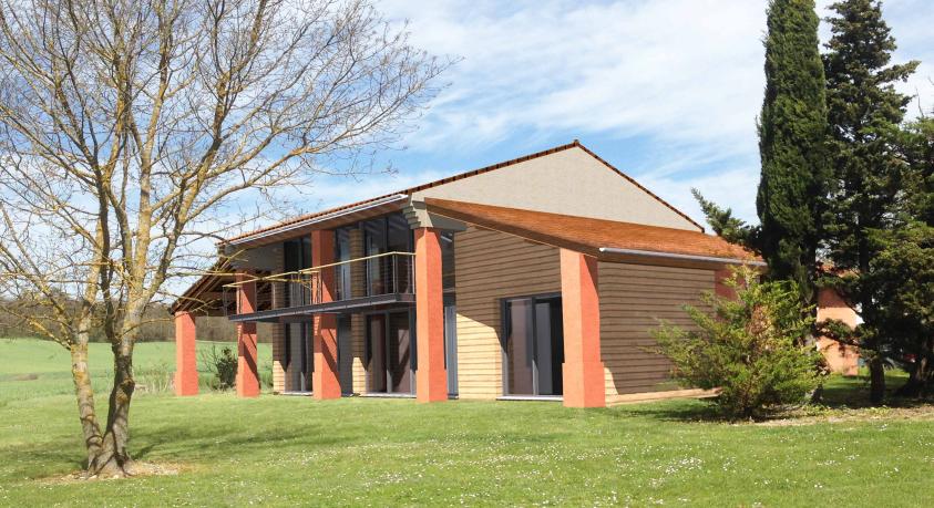 Integration d'une habitation dans une remise Lauragaise