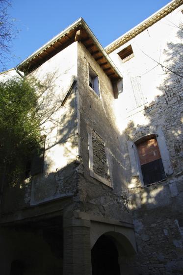 Cour intérieure et extension sur porche - état des lieux