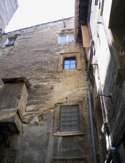 Façades intérieures cour avant - état des lieux