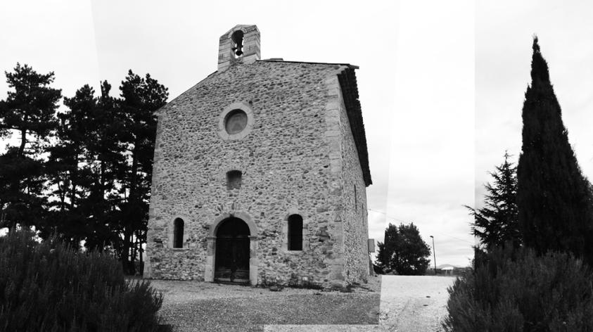 La chapelle Saint Elzéar, détruite par la foudre en 1945, à été reconstruite dan