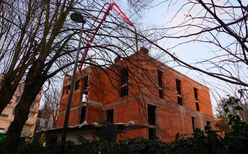 Maison sur le pont , logement individuel