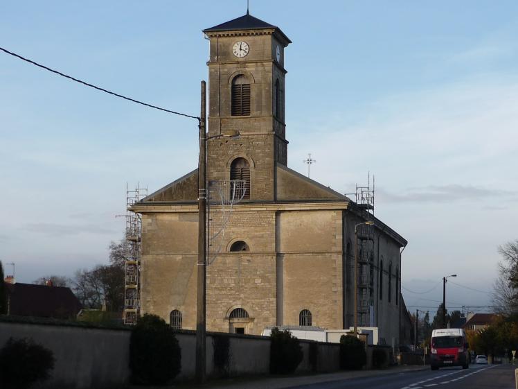 Vue sur le clocher restauré