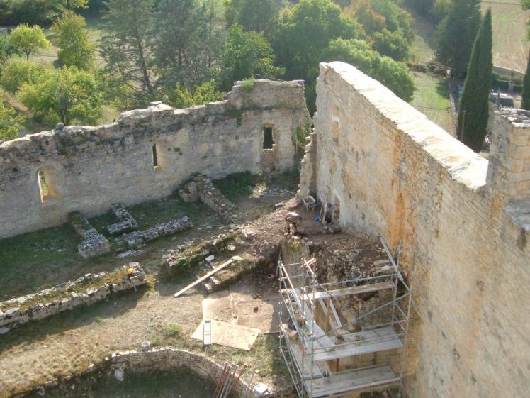 Réparation de l'escalier du cloître