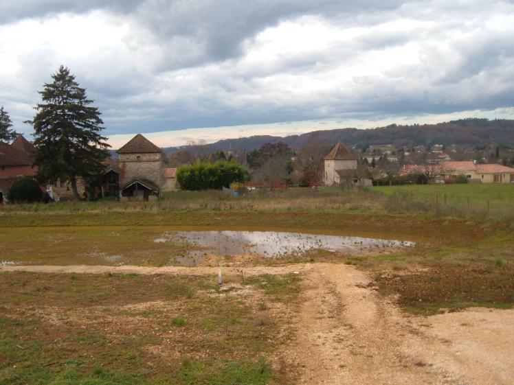 Bassin de réception des eaux pluviales (hors aménagements paysagers)