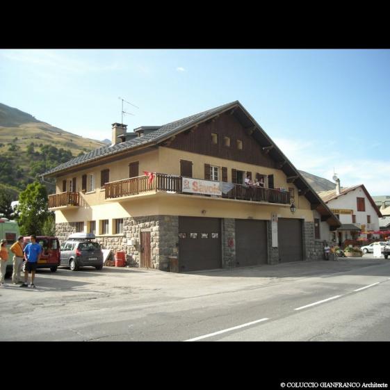 valloire_garages_0.jpg