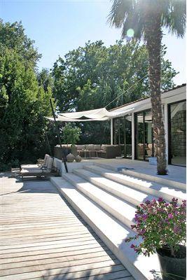 maison_a_ossature_bois_a_st_tropez_2-_jacques_lenain_architecte.jpg