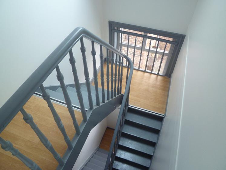 3_appartements_a_lille_-_escalier_-_jacques_lenain_architecte_lille.jpg