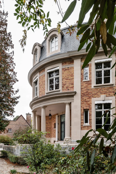 architecte-lille-marcq-en-baroeul-maison-bourgeoise-jardin-facade-colonnade