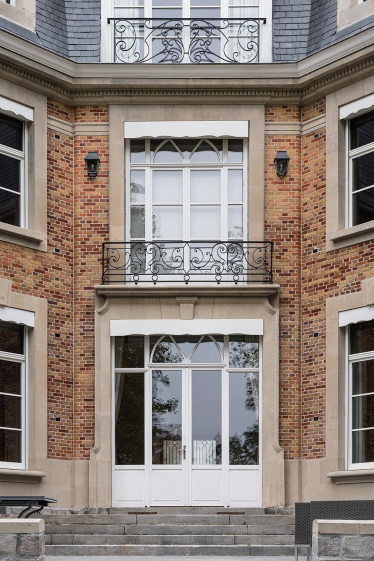  architecte-lille-marcq-en-baroeul-maison-bourgeoise-jardin-facade-enmarchement