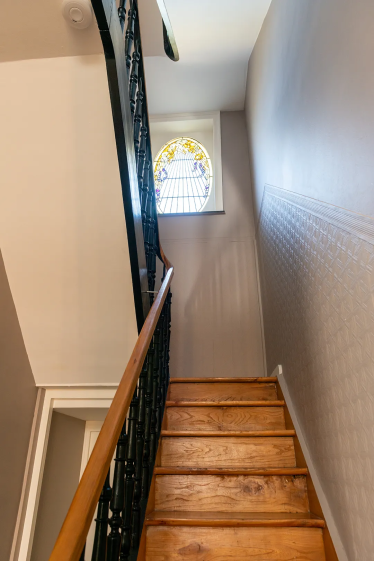  architecte-lille-maison-semi-bourgeoise-hall-vitrail-escalier