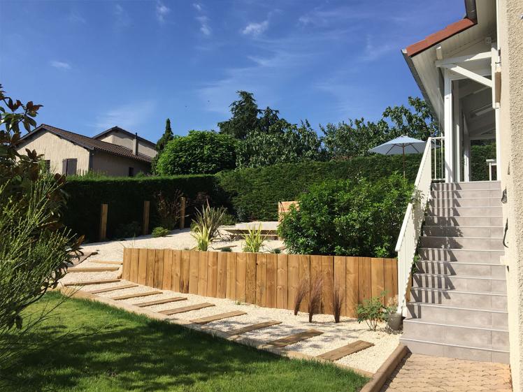 08-renovation-maison-caluire-et-cuire-escalier-apres.jpg