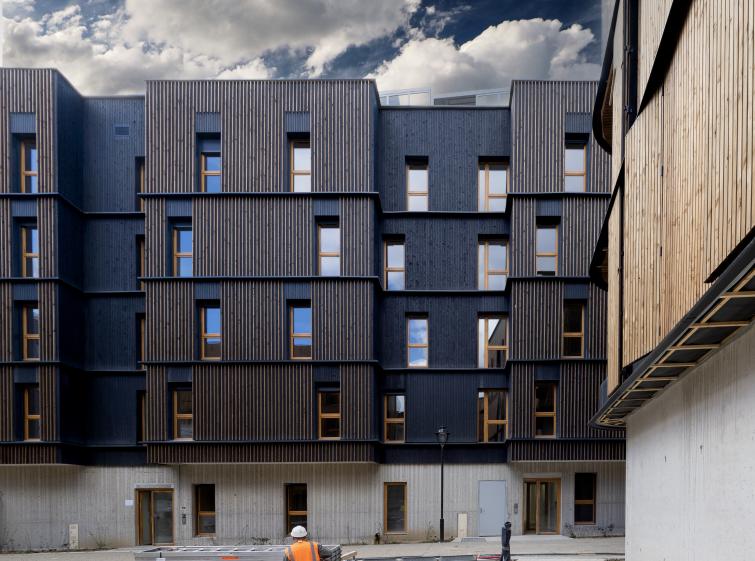 Ecoquartier Fluvial de L’Ile-Saint-Denis, Village des Athlètes