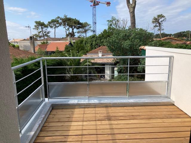 Balcon avec vue sur la dune du Pilat