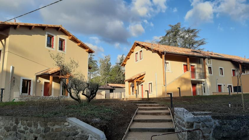 vue de la connection pietonne avec le village existant (bâtiments B et C)