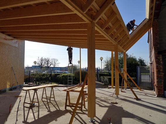 Construction d'un show-room /accueil - montage ossature bois