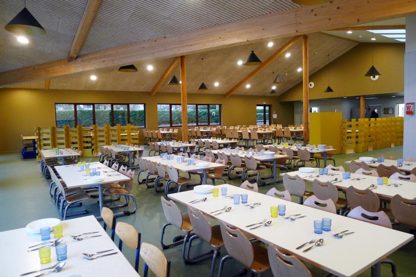 Restaurant scolaire  -  salle de restaurant