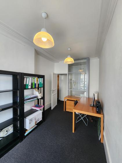 Bureau disponible