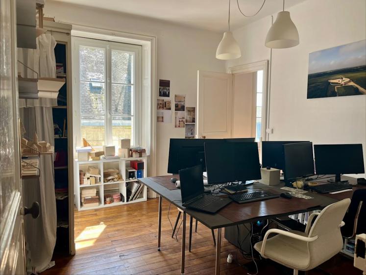 Bureau 2