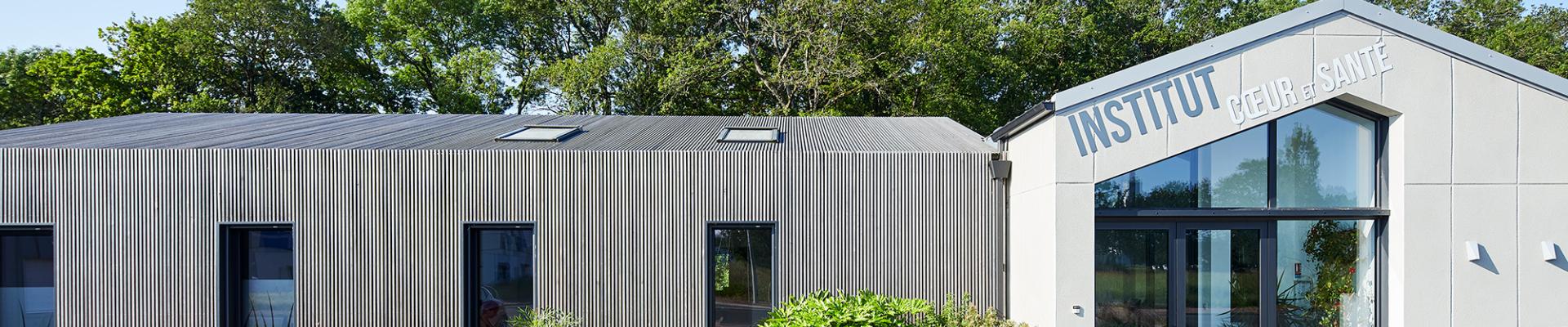 ed_fenetre_sur_cour_lize_1_bd.jpg ed_fenetre_sur_cour_lize_1_bd.jpg