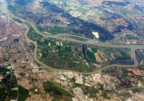 Vue aérienne Avignon la barthelasse