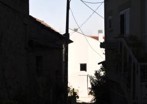 facade_hall.jpg