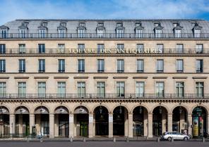 1920px-louvre_des_antiquaires_paris_28_may_2017.jpeg