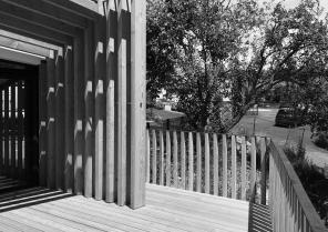 Terrasse bois prolongeant l'espace de vie