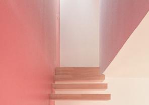 Vue de l’escalier flottante