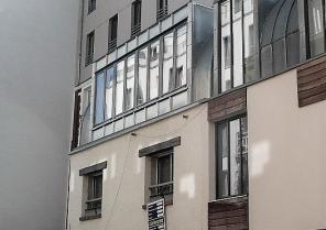 MAISON DANS PARIS