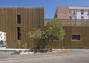 Une crèche au cœur de la Cité du Renard à Bordeaux