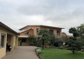 surélévation pour salle professeurs