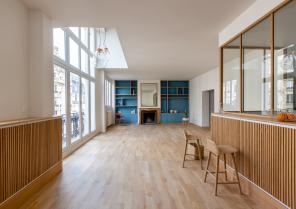 triplex ampere double hauteur du séjour