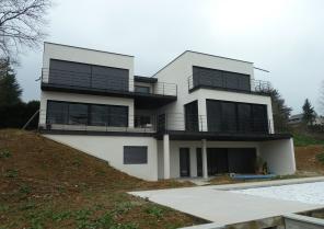 Construction d'une villa de 3 niveaux sur un terrain vierge