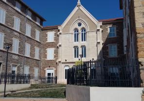 Réhabilitation d'une ancienne maison de retraite en plateaux de logements