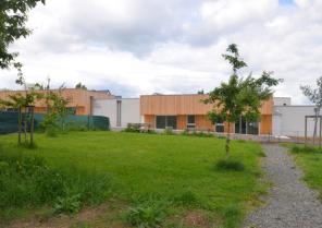tregueux_23_05_14_018_jardins_et_bancs_reduit_pour_fiche.jpg