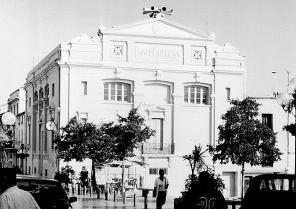 salle_helena-facade.jpg