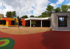 REFECTOIRE ET COUR