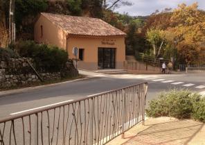 1501-poste_de_police_1m0.jpg