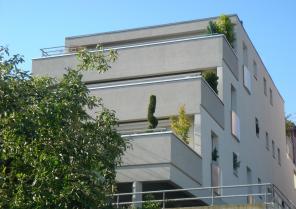 immeuble collectif mixte commerce / habitat