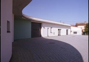 03_img01.jpg